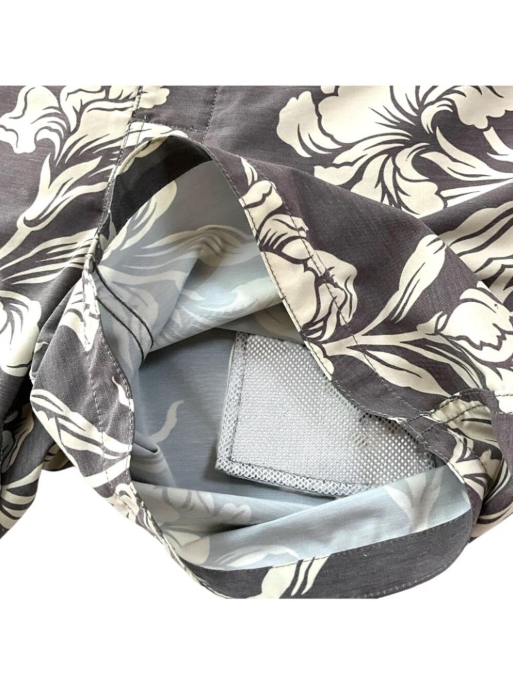 Faherty Board Shorts Mens 31 Gray Floral Swim Trunks Quick Dry Stretch Pockets - Picture 9 of 13
